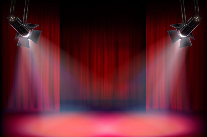 Why a Live Comedy Club Show Makes The Best First Date
